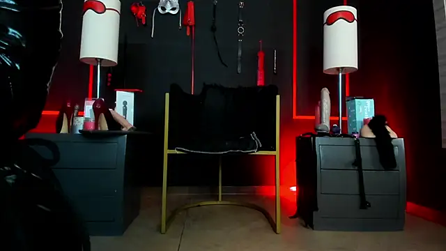 CharlotteScotte online show from 5, 1, 2026