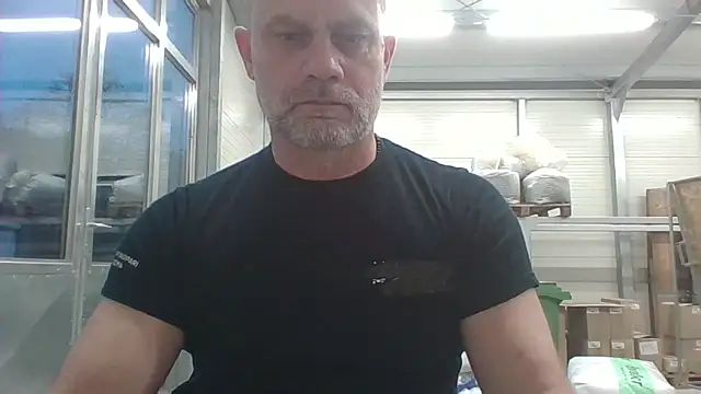 Snapshot of Boomerhun chatting on 4, 12, 2025 Boomerhun online show from 4, 12, 2025