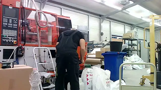 Snapshot of Boomerhun chatting on 5, 12, 2025 Boomerhun online show from 5, 12, 2025