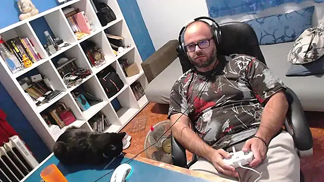 ravingr4d4 online show from 22, 9, 2025