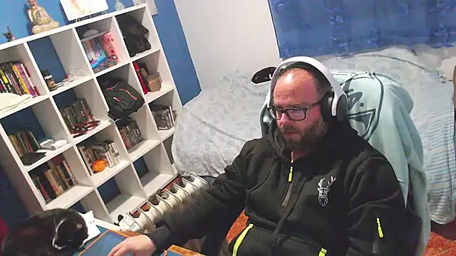 ravingr4d4 online show from 26, 2, 2026