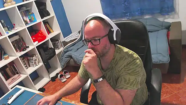 Snapshot of ravingr4d4 chatting on 4, 5, 2026 ravingr4d4 online show from 4, 5, 2026