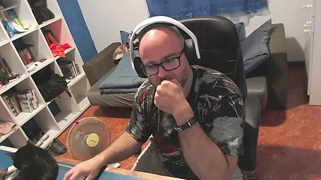 Snapshot of ravingr4d4 chatting on 28, 5, 2026 ravingr4d4 online show from 28, 5, 2026