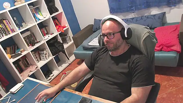 Snapshot of ravingr4d4 chatting on 30, 5, 2026 ravingr4d4 online show from 30, 5, 2026