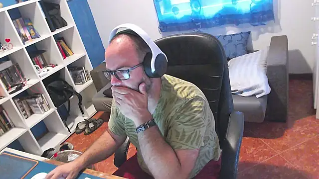 Snapshot of ravingr4d4 chatting on 10, 7, 2026 ravingr4d4 online show from 10, 7, 2026
