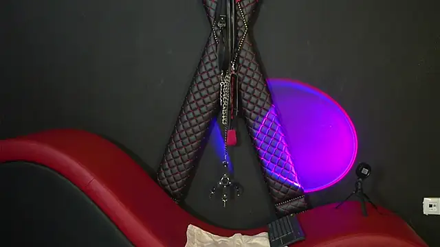 CelineConner online show from 3, 4, 2026