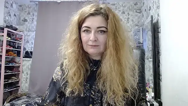 Helen1974 online show from 15, 1, 2025