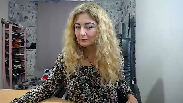 Helen1974 online show from 22, 10, 2025