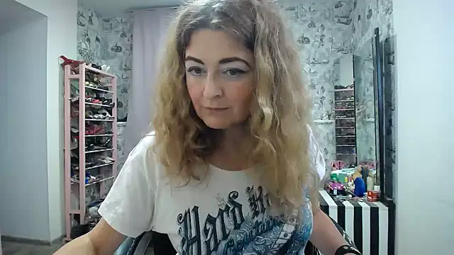 Snapshot of Helen1974 chatting on 28, 6, 2026 Helen1974 online show from 28, 6, 2026