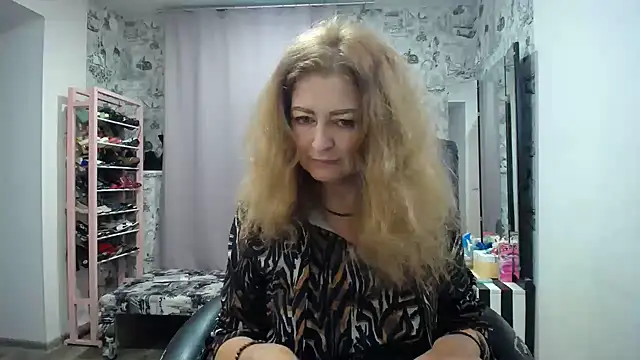 Snapshot of Helen1974 chatting on 11, 7, 2026 Helen1974 online show from 11, 7, 2026