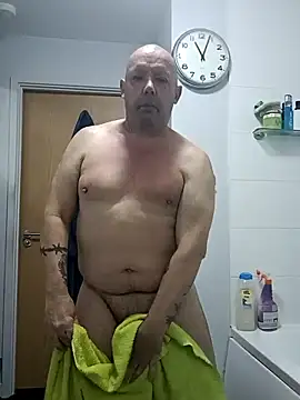 Daddycumms online show from 1, 10, 2025