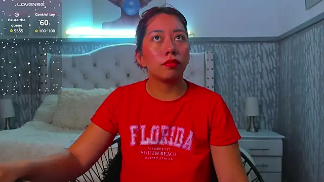 sexylaurita online show from 30, 3, 2026