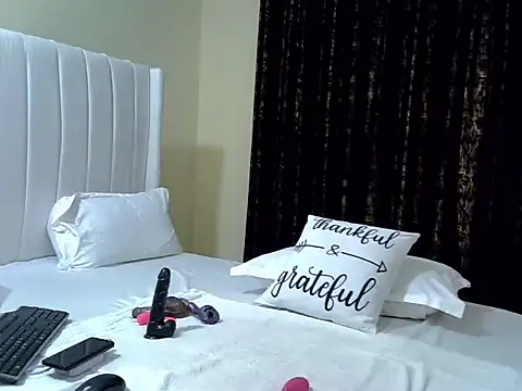 Snapshot of Baby_champagne_ chatting on 4, 12, 2024 Baby champagne online show from 4, 12, 2024