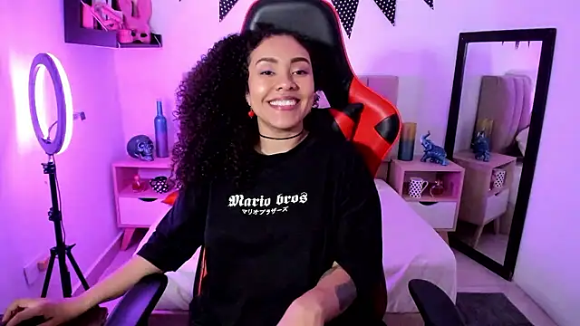 Zoe Gruber online show from 2, 12, 2024