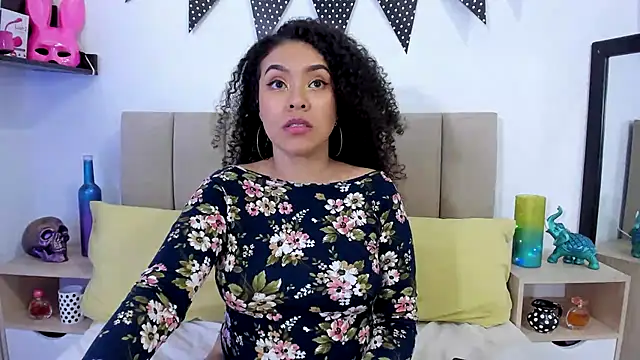 Zoe Gruber online show from 20, 12, 2024