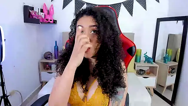 Zoe Gruber online show from 20, 12, 2024