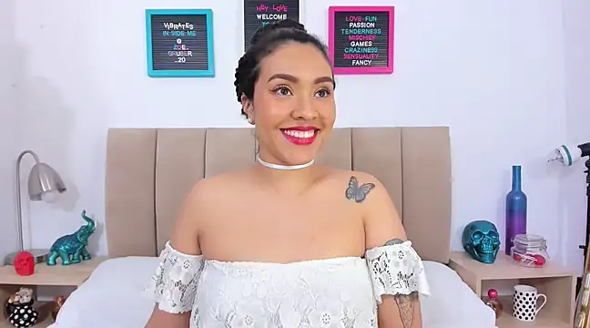 Zoe Gruber online show from 10, 3, 2025