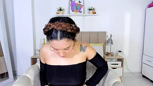 Snapshot of Zoe_Gruber chatting on 23, 4, 2026 Zoe Gruber online show from 23, 4, 2026