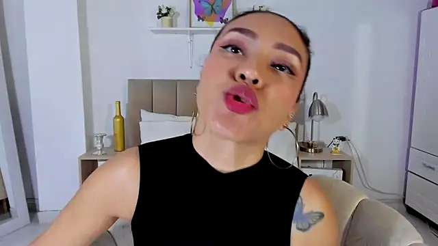 Snapshot of Zoe_Gruber chatting on 28, 5, 2026 Zoe Gruber online show from 28, 5, 2026