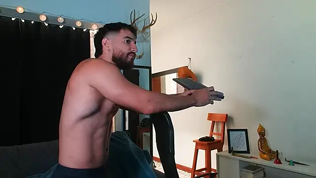 Snapshot of AndrewMartinez chatting on 31, 1, 2025 AndrewMartinez online show from 31, 1, 2025