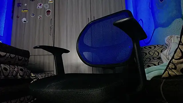 zacwatson  online show from 1, 2, 2025