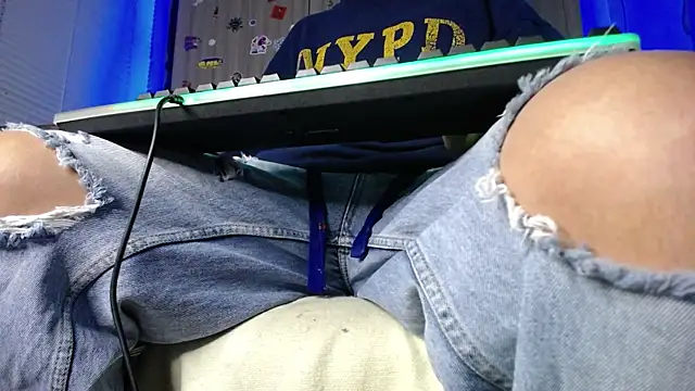 zacwatson  online show from 17, 2, 2025