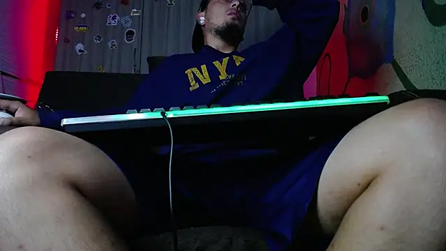 zacwatson  online show from 4, 3, 2025