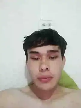 Snapshot of cristof_2000 chatting on 11, 2, 2025 cristof 2000 online show from 11, 2, 2025