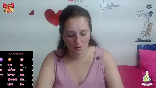Snapshot of CristialJones_ chatting on 14, 12, 2024 CristialJones online show from 14, 12, 2024