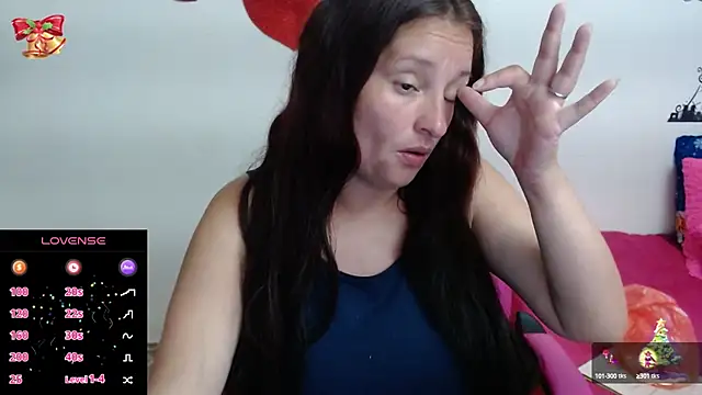 Snapshot of CristialJones_ chatting on 15, 12, 2024 CristialJones online show from 15, 12, 2024