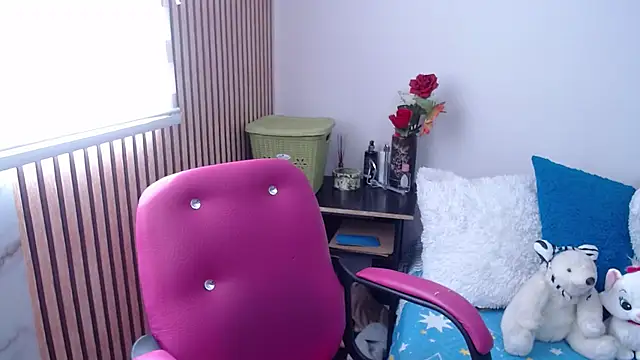 Snapshot of CristialJones_ chatting on 20, 9, 2025 CristialJones online show from 20, 9, 2025