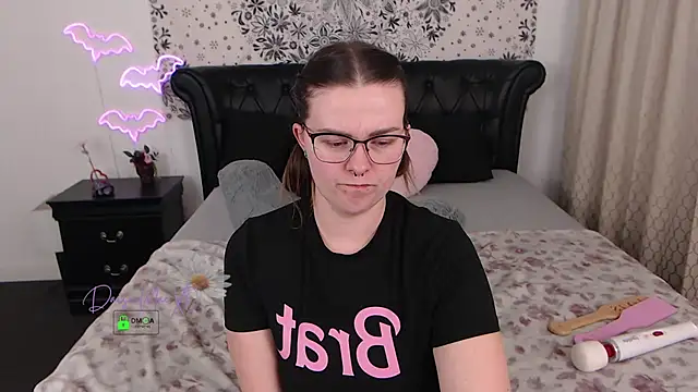 Snapshot of DaisieMaeXO chatting on 7, 11, 2025 DaisieMaeXO online show from 7, 11, 2025