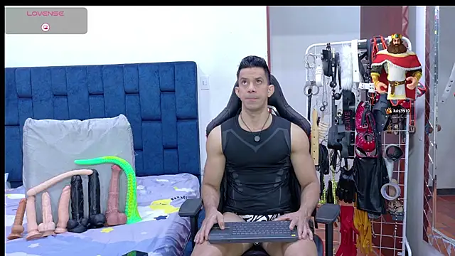 Snapshot of JoseRumbero26 chatting on 8, 7, 2026 JoseRumbero26 online show from 8, 7, 2026