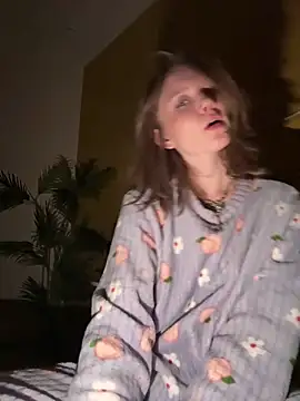 Snapshot of lessysweety chatting on 19, 1, 2026 lessysweety online show from 19, 1, 2026