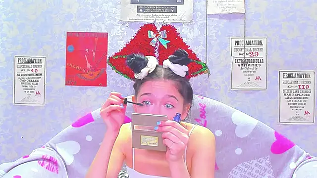 Snapshot of Vanessa_Florence chatting on 15, 12, 2024 Vanessa Florence online show from 15, 12, 2024