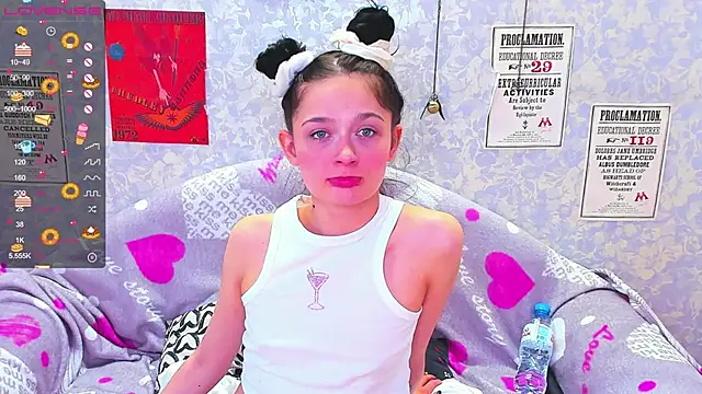 Snapshot of Vanessa_Florence chatting on 8, 2, 2025 Vanessa Florence online show from 8, 2, 2025