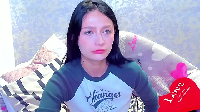 Snapshot of Vanessa_Florence chatting on 2, 10, 2025 Vanessa Florence online show from 2, 10, 2025