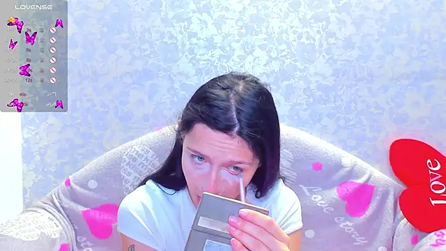 Snapshot of Vanessa_Florence chatting on 5, 10, 2025 Vanessa Florence online show from 5, 10, 2025