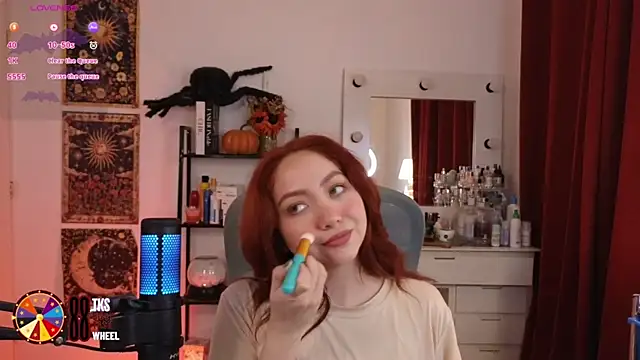 Snapshot of LilyVelvett chatting on 3, 10, 2025 LilyVelvett online show from 3, 10, 2025