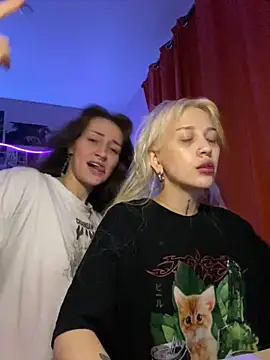 Dooubletroublee online show from 24, 11, 2025