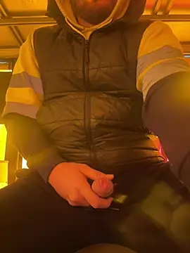 Snapshot of cussy007 chatting on 7, 1, 2025 cussy007 online show from 7, 1, 2025