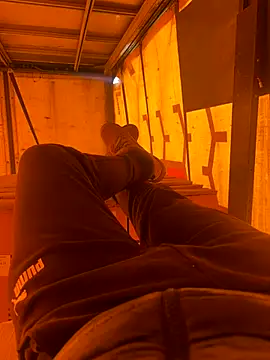 Snapshot of cussy007 chatting on 24, 10, 2025 cussy007 online show from 24, 10, 2025