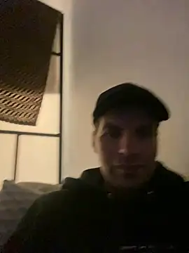 Snapshot of Ricoleckt chatting on 4, 1, 2025 Ricoleckt online show from 4, 1, 2025
