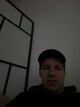 Snapshot of Ricoleckt chatting on 5, 1, 2025 Ricoleckt online show from 5, 1, 2025