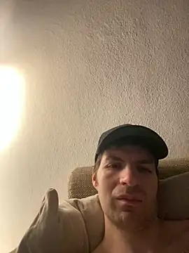 Snapshot of Ricoleckt chatting on 1, 2, 2025 Ricoleckt online show from 1, 2, 2025