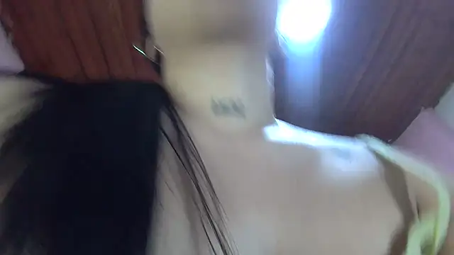 white sexy  online show from 6, 3, 2025