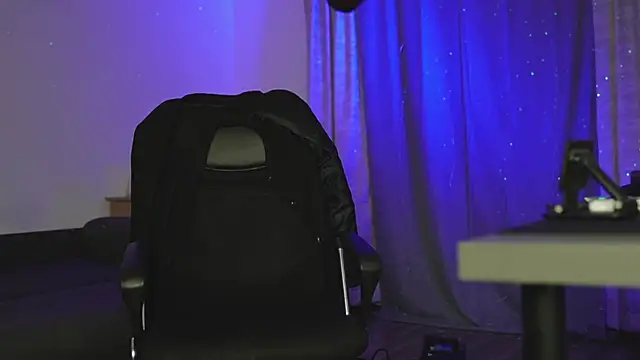 juliusmasters online show from 19, 3, 2025