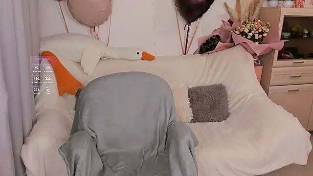 Snapshot of LisaMooore chatting on 10, 11, 2025 LisaMooore online show from 10, 11, 2025