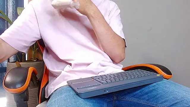 Mr WhiteCock online show from 19, 10, 2025