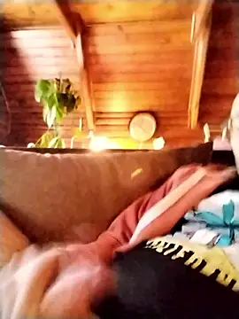 tomee83 online show from 13, 1, 2026